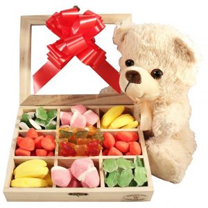 Haribo Teddy Christmas Kit – Gift Basket
