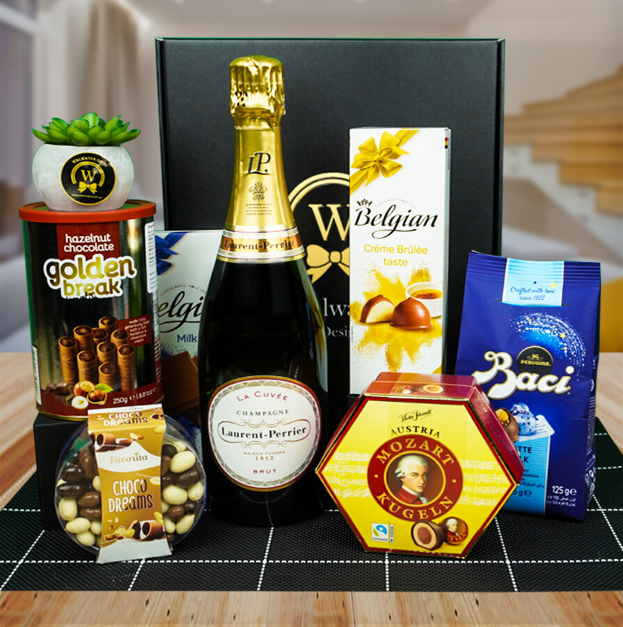 Gracious Champagne Gift Box